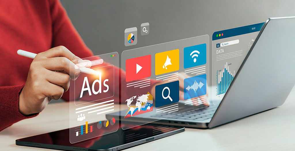 ابزارهای دیجیتال مارکتینگ و تبلیغات داخل لپتاپ و تبلت