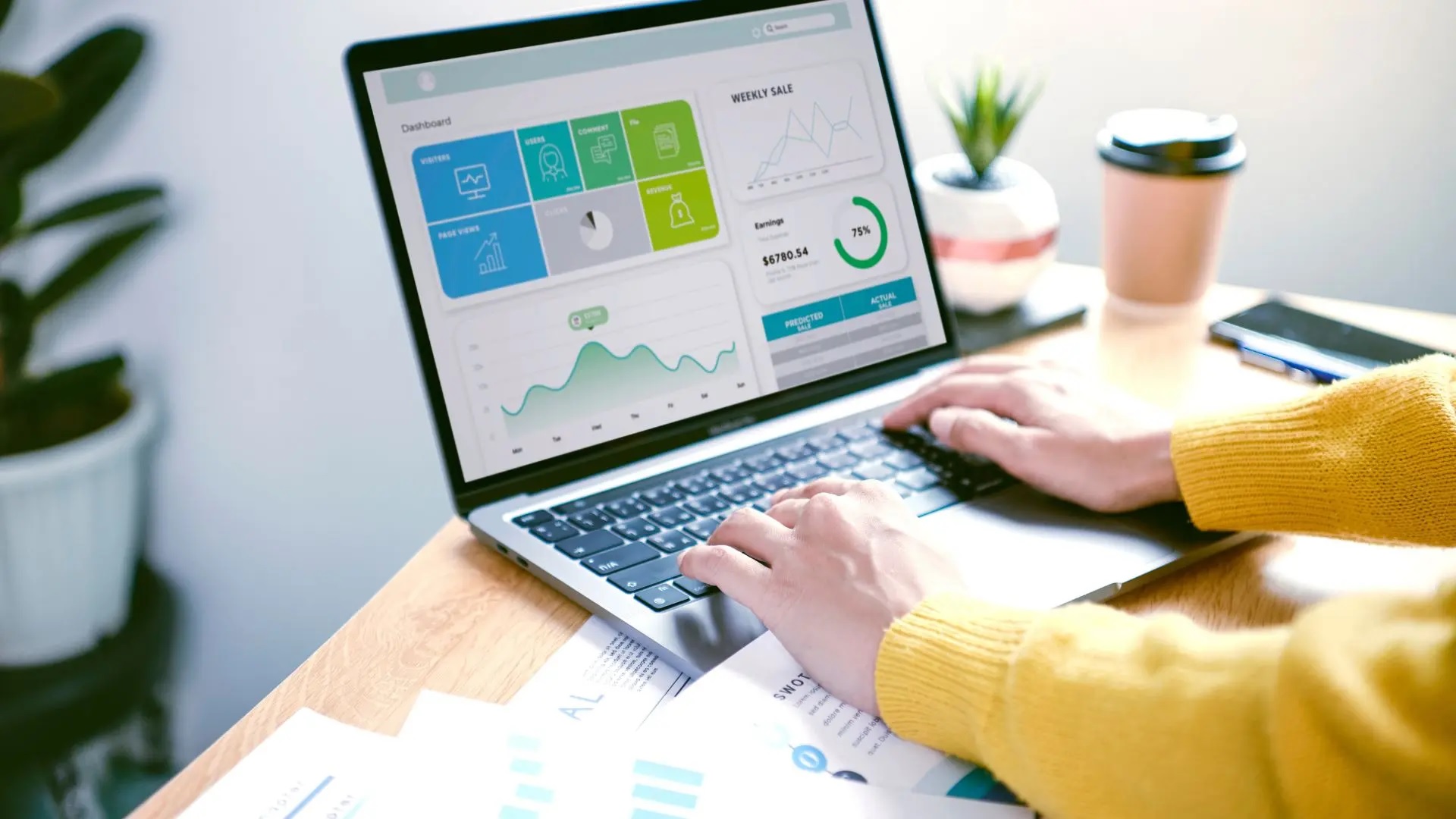 سئو با لپتاپ